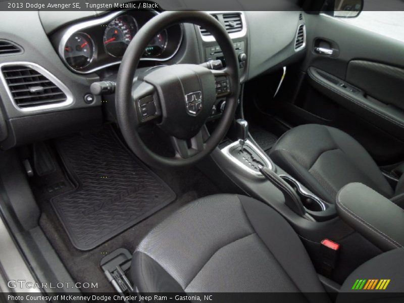 Tungsten Metallic / Black 2013 Dodge Avenger SE
