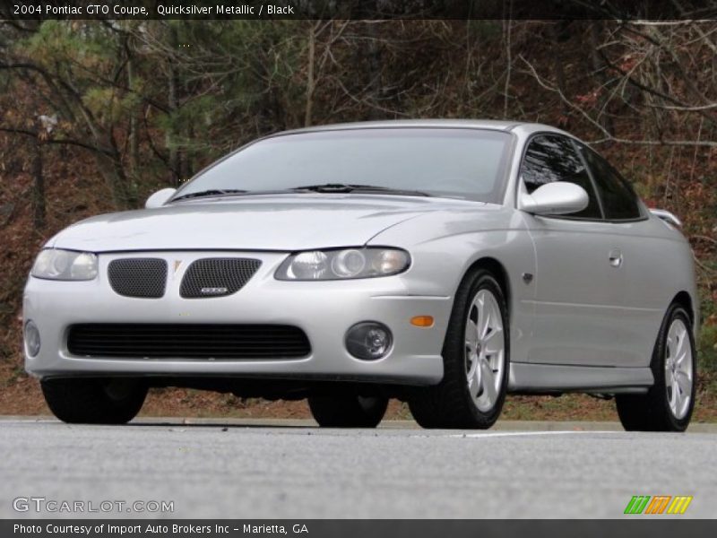 Front 3/4 View of 2004 GTO Coupe