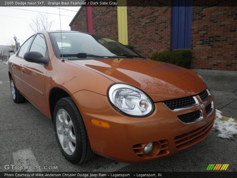 Orange Blast Pearlcoat / Dark Slate Gray 2005 Dodge Neon SXT