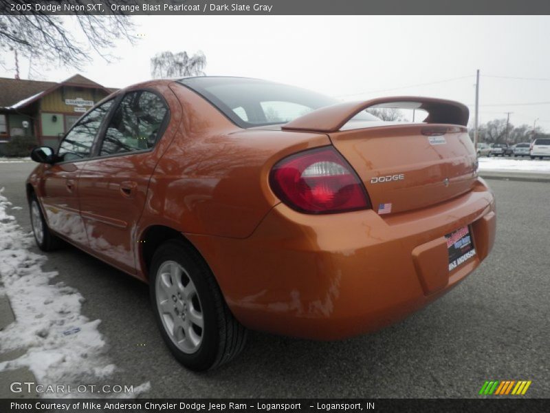 Orange Blast Pearlcoat / Dark Slate Gray 2005 Dodge Neon SXT