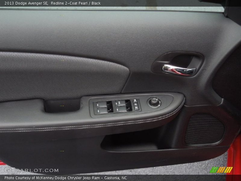 Redline 2-Coat Pearl / Black 2013 Dodge Avenger SE