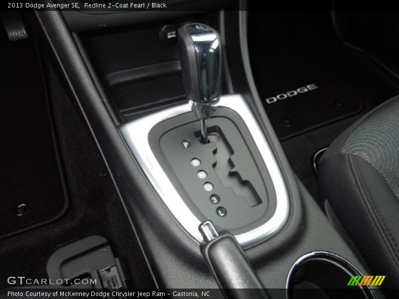 Redline 2-Coat Pearl / Black 2013 Dodge Avenger SE