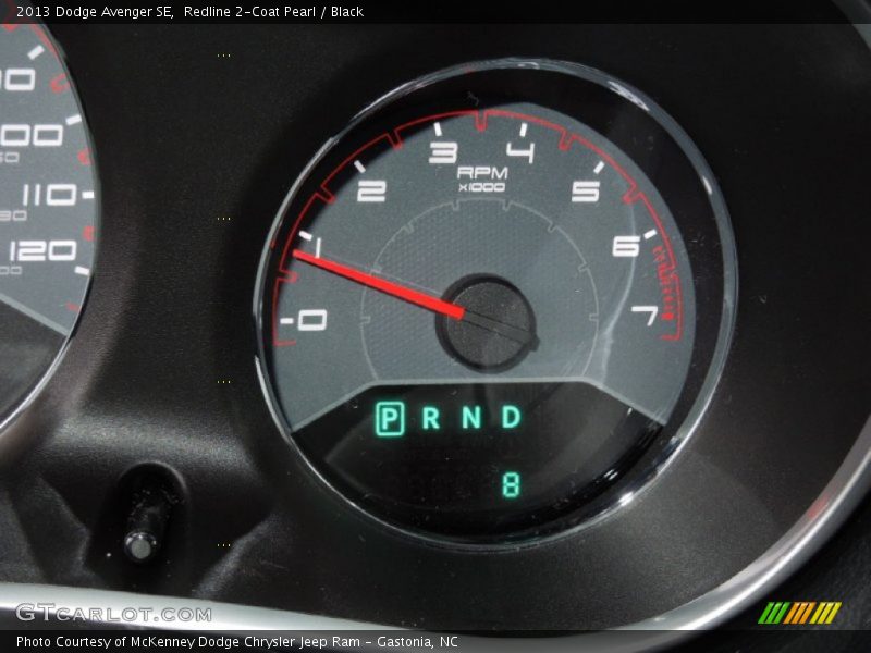 Redline 2-Coat Pearl / Black 2013 Dodge Avenger SE