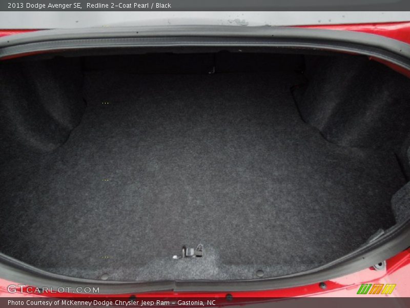 Redline 2-Coat Pearl / Black 2013 Dodge Avenger SE