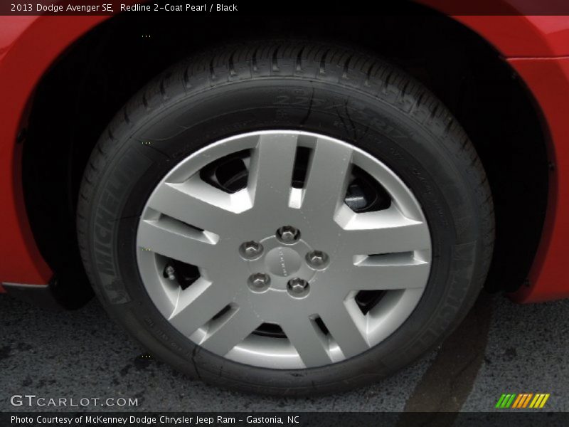 Redline 2-Coat Pearl / Black 2013 Dodge Avenger SE