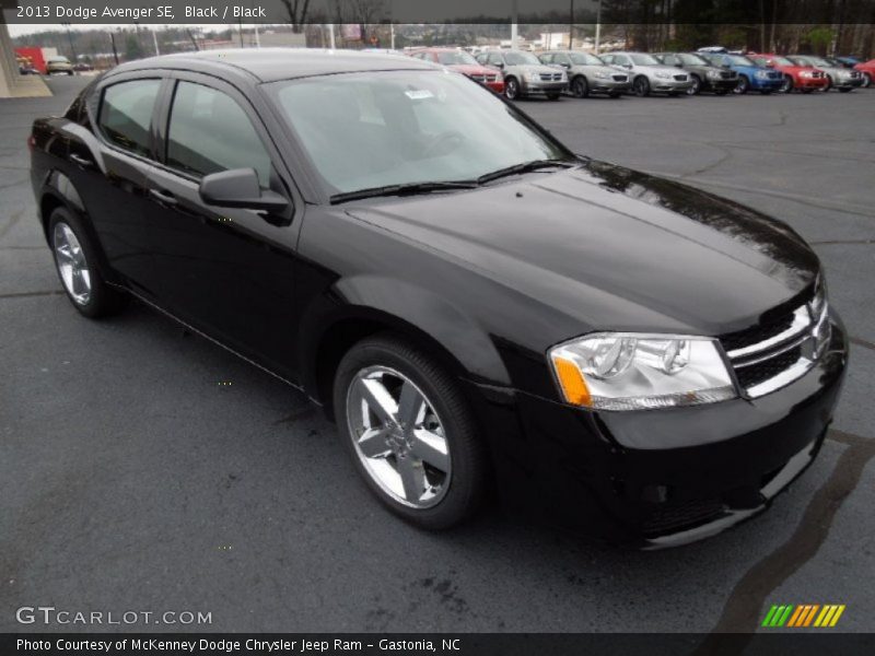 Black / Black 2013 Dodge Avenger SE