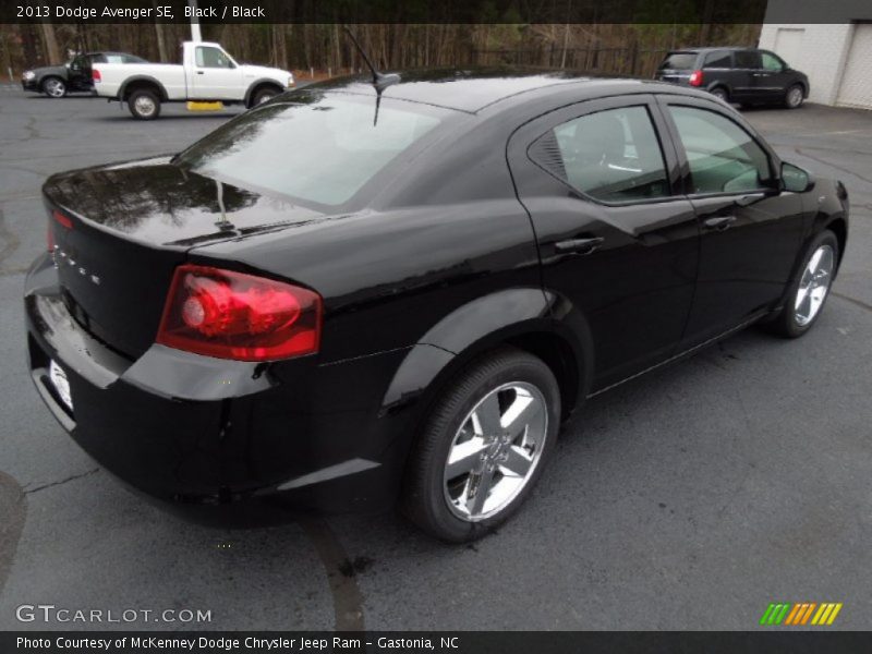 Black / Black 2013 Dodge Avenger SE