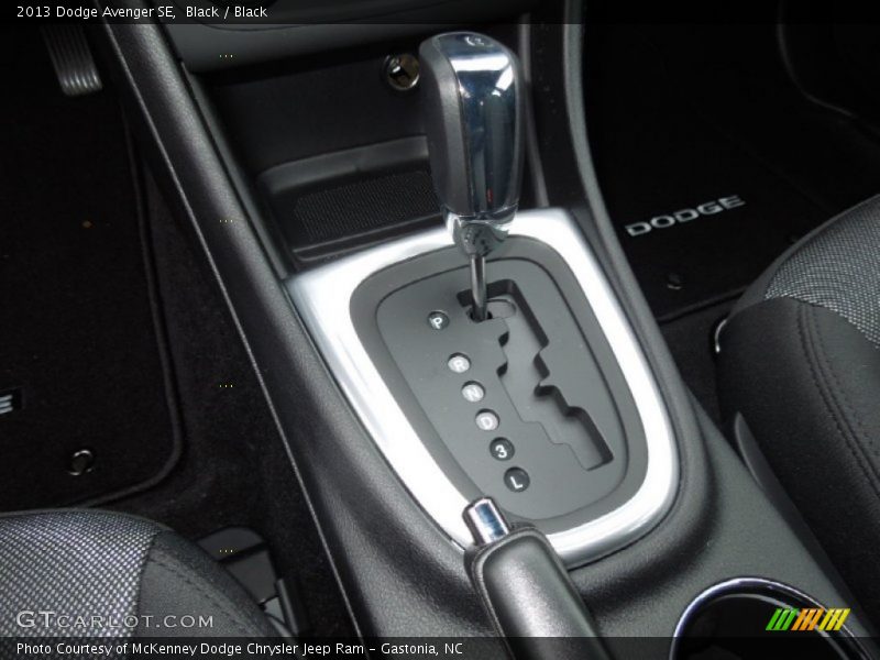 Black / Black 2013 Dodge Avenger SE