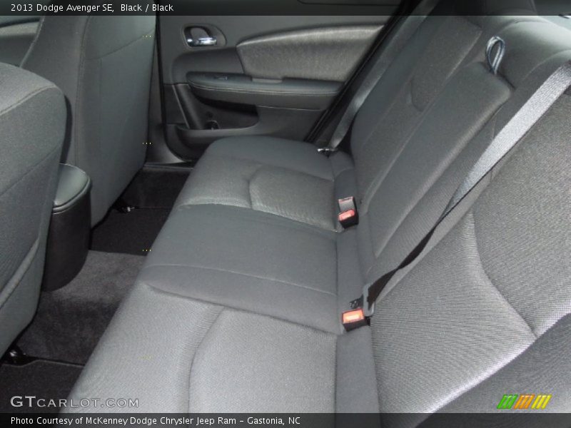 Black / Black 2013 Dodge Avenger SE