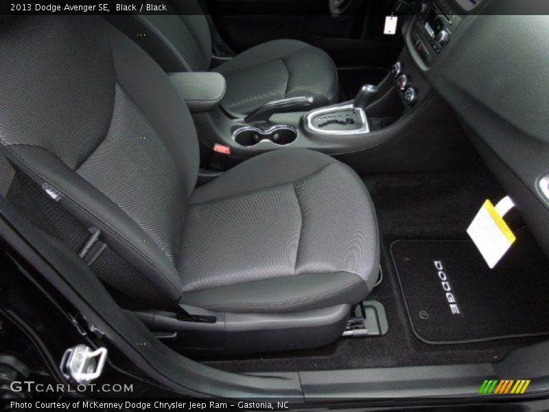 Black / Black 2013 Dodge Avenger SE