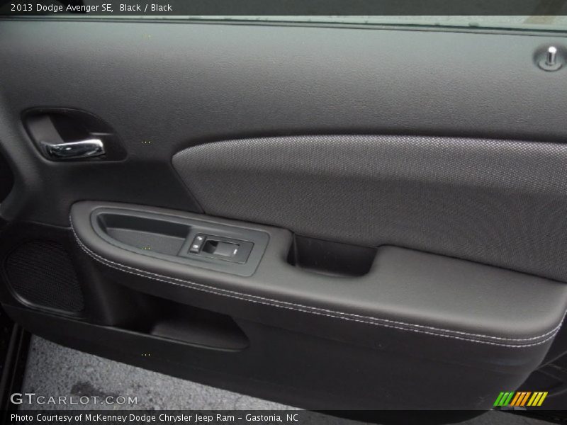 Black / Black 2013 Dodge Avenger SE