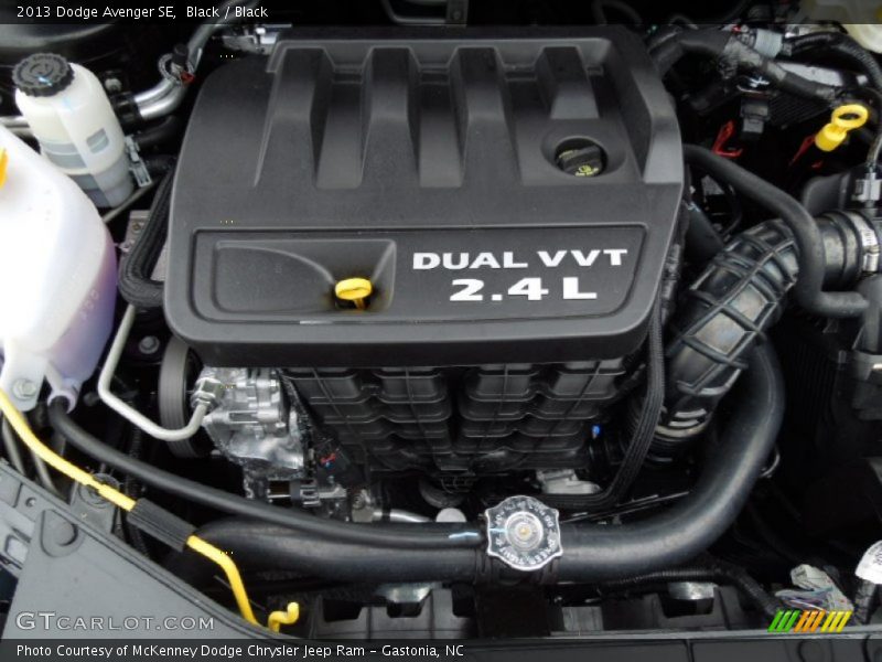 Black / Black 2013 Dodge Avenger SE