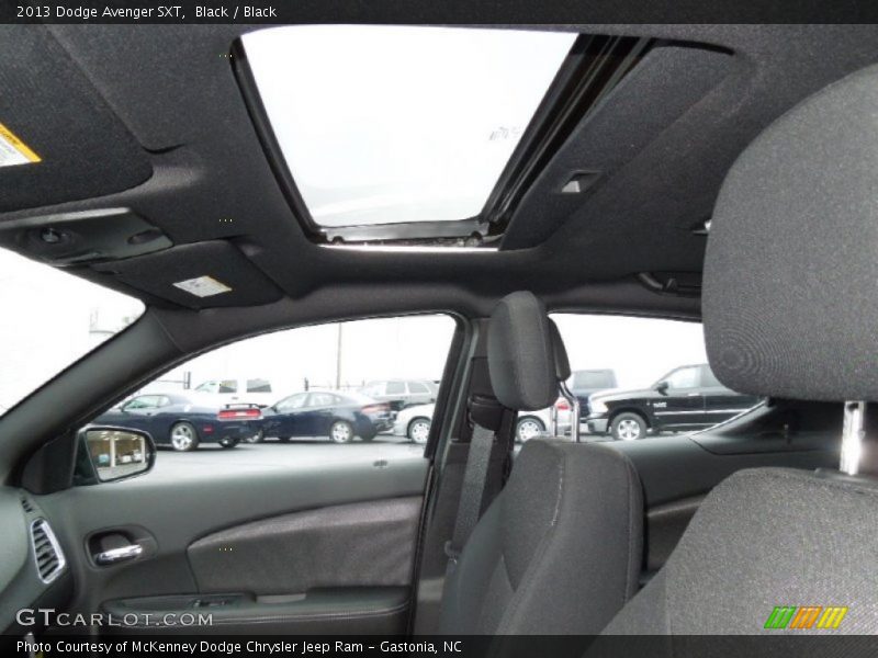 Black / Black 2013 Dodge Avenger SXT