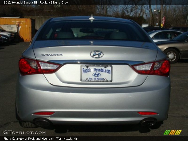 Radiant Silver / Gray 2012 Hyundai Sonata SE