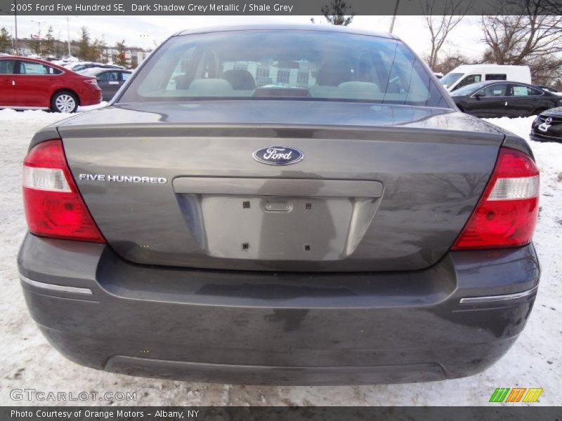 Dark Shadow Grey Metallic / Shale Grey 2005 Ford Five Hundred SE