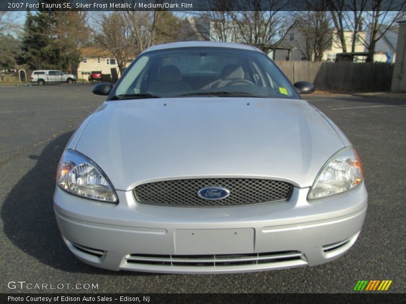 Silver Frost Metallic / Medium/Dark Flint 2007 Ford Taurus SE