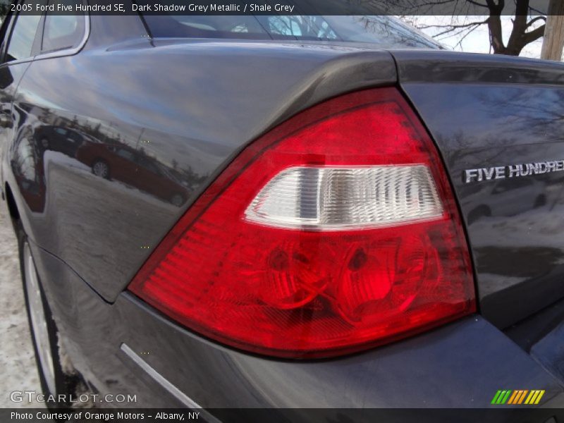 Dark Shadow Grey Metallic / Shale Grey 2005 Ford Five Hundred SE