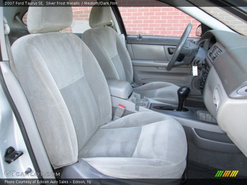 Silver Frost Metallic / Medium/Dark Flint 2007 Ford Taurus SE