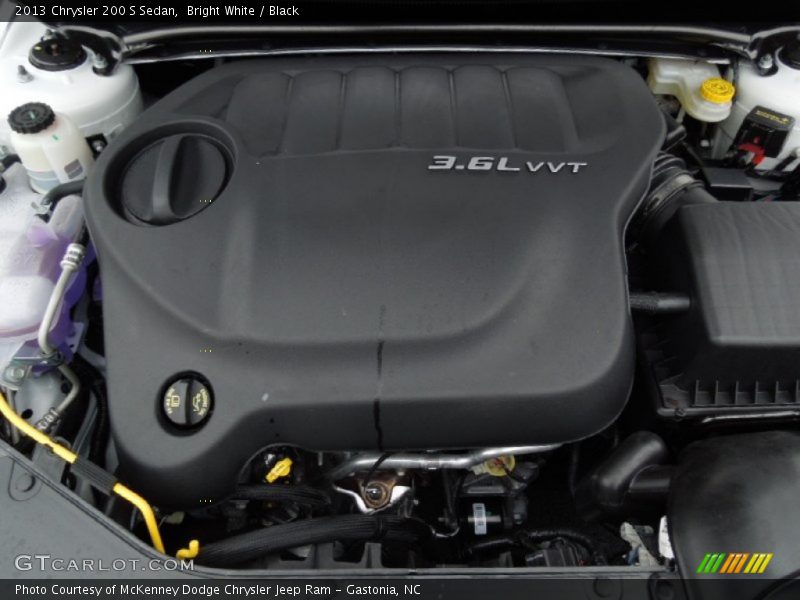  2013 200 S Sedan Engine - 3.6 Liter DOHC 24-Valve VVT Pentastar V6