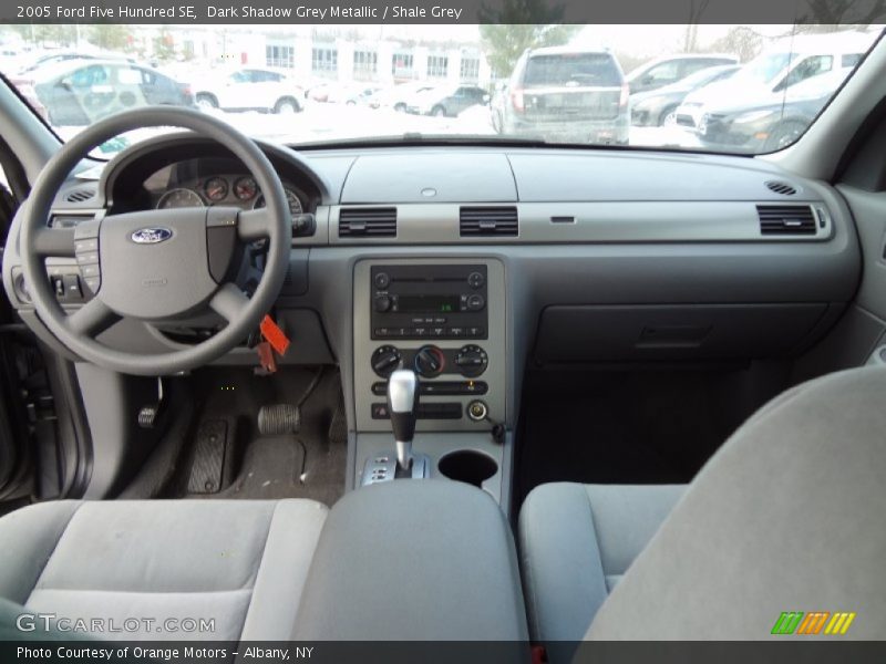 Dark Shadow Grey Metallic / Shale Grey 2005 Ford Five Hundred SE