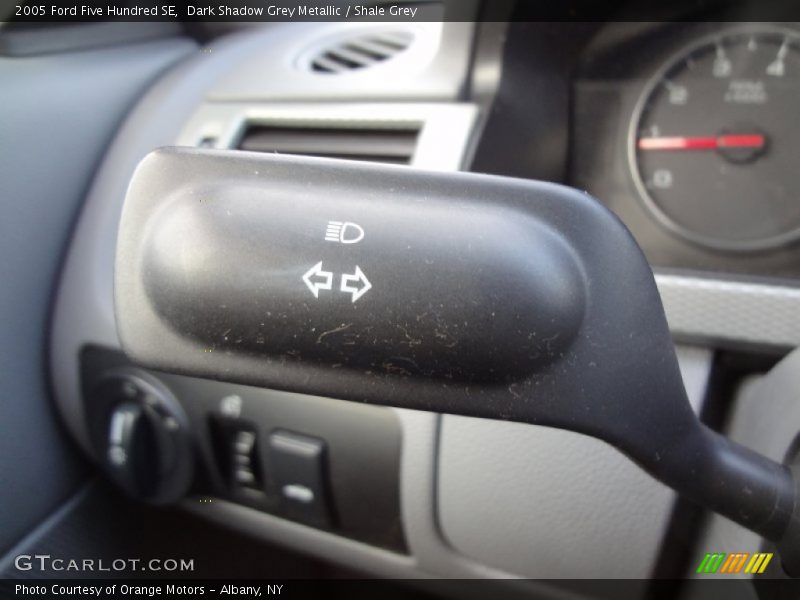 Dark Shadow Grey Metallic / Shale Grey 2005 Ford Five Hundred SE