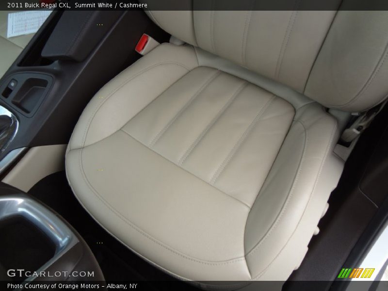 Summit White / Cashmere 2011 Buick Regal CXL
