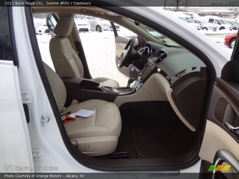 Summit White / Cashmere 2011 Buick Regal CXL