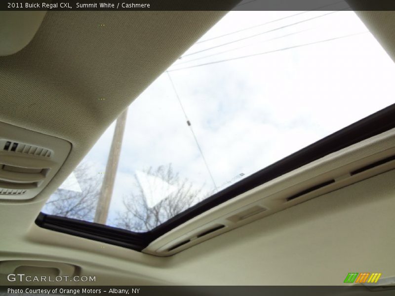 Summit White / Cashmere 2011 Buick Regal CXL