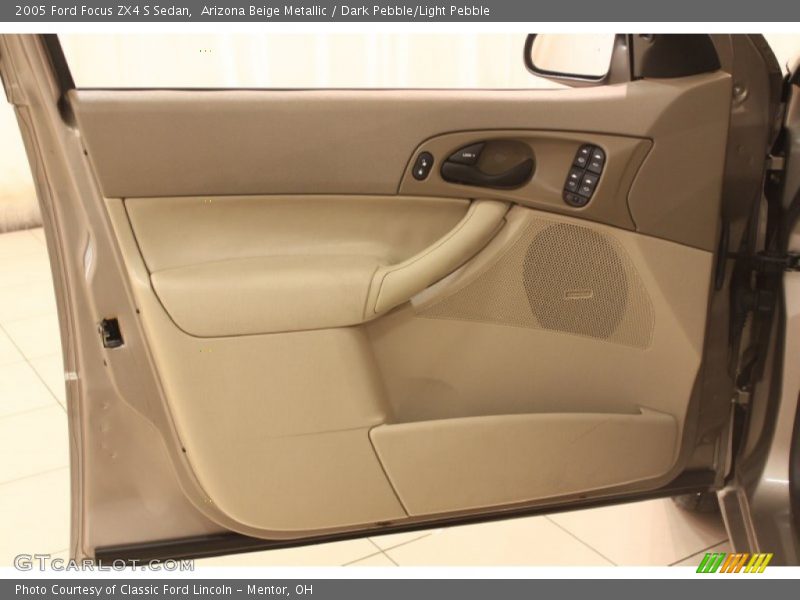 Arizona Beige Metallic / Dark Pebble/Light Pebble 2005 Ford Focus ZX4 S Sedan