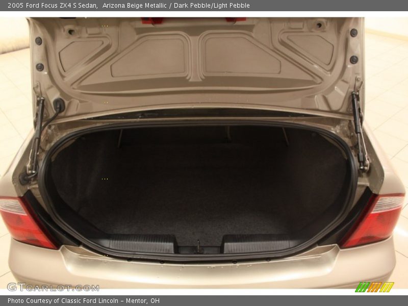 Arizona Beige Metallic / Dark Pebble/Light Pebble 2005 Ford Focus ZX4 S Sedan