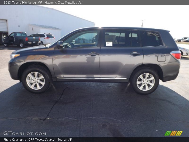 Magnetic Gray Metallic / Ash 2013 Toyota Highlander V6