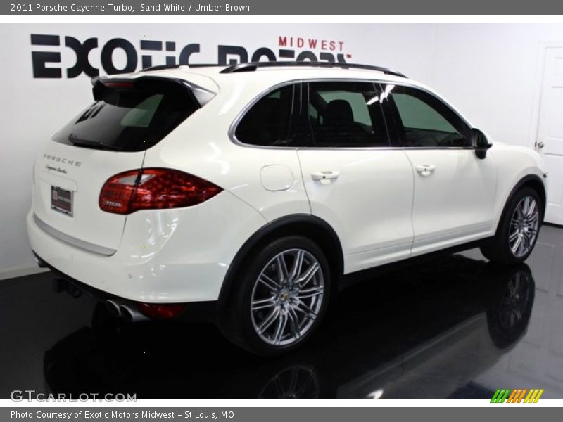 Sand White / Umber Brown 2011 Porsche Cayenne Turbo