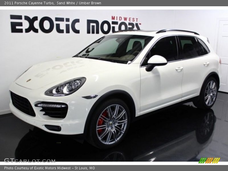 Sand White / Umber Brown 2011 Porsche Cayenne Turbo