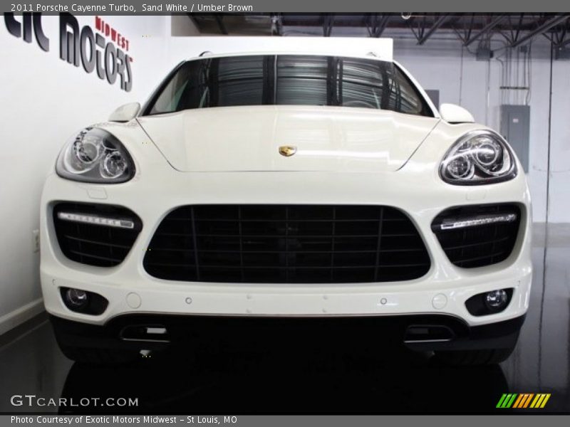 Sand White / Umber Brown 2011 Porsche Cayenne Turbo