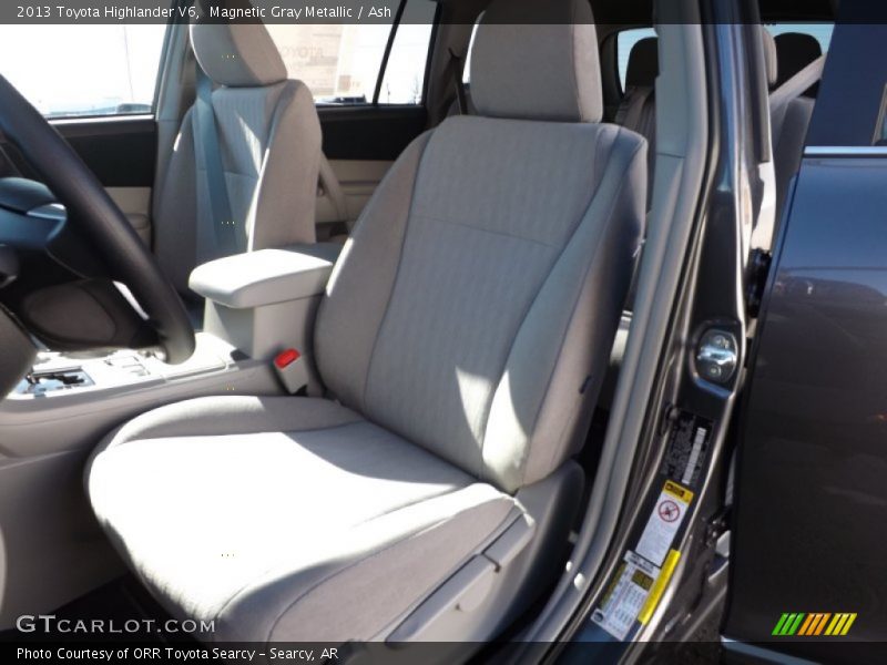 Magnetic Gray Metallic / Ash 2013 Toyota Highlander V6