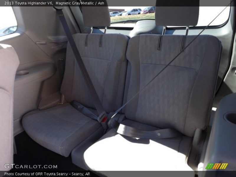 Magnetic Gray Metallic / Ash 2013 Toyota Highlander V6