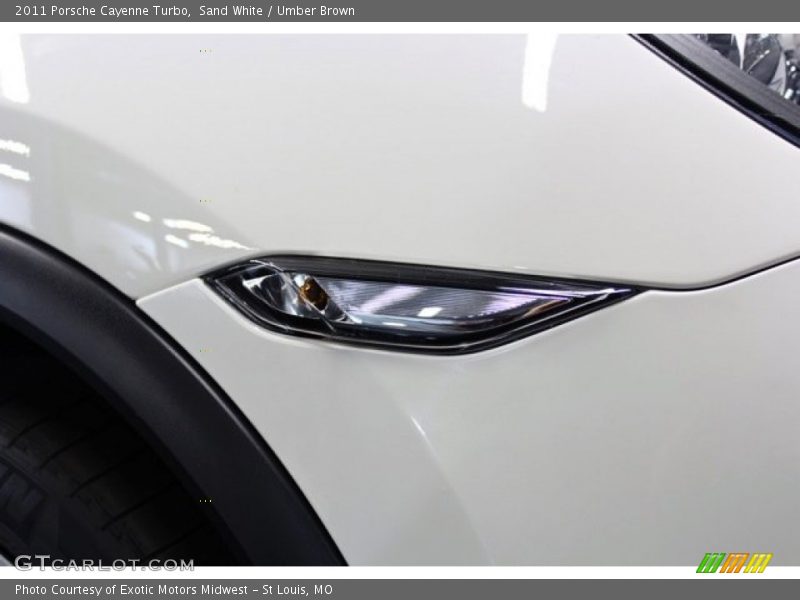Sand White / Umber Brown 2011 Porsche Cayenne Turbo