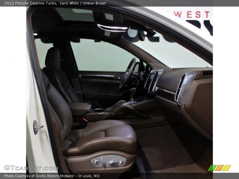 Sand White / Umber Brown 2011 Porsche Cayenne Turbo