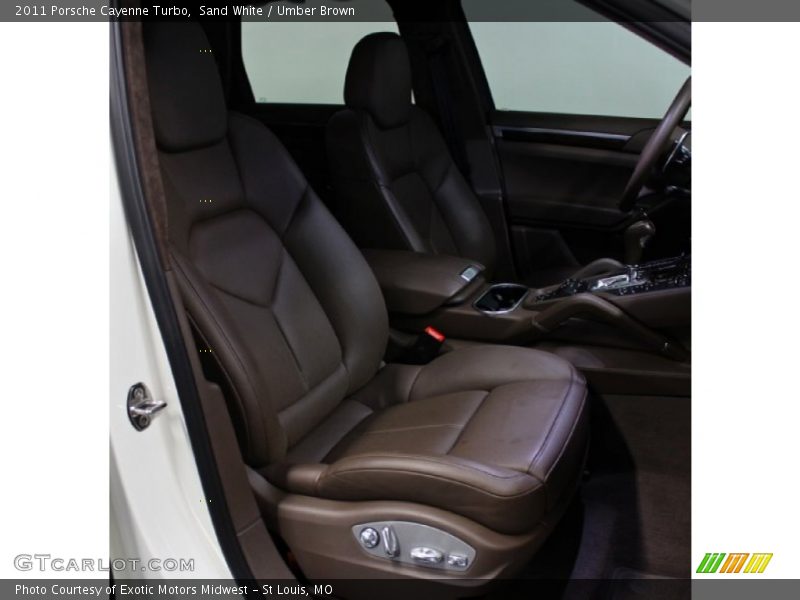 Sand White / Umber Brown 2011 Porsche Cayenne Turbo