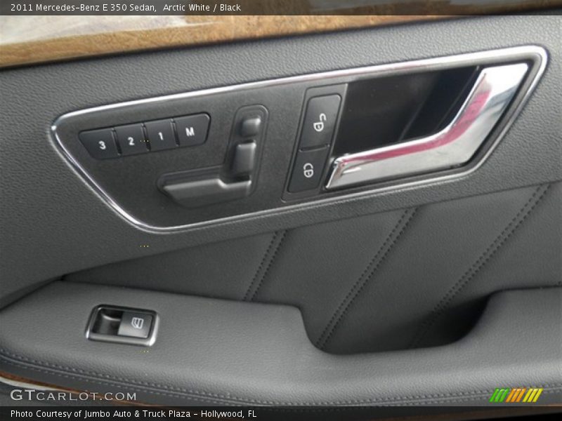 Arctic White / Black 2011 Mercedes-Benz E 350 Sedan