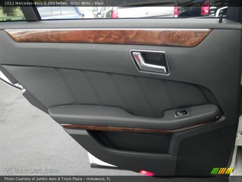 Arctic White / Black 2011 Mercedes-Benz E 350 Sedan