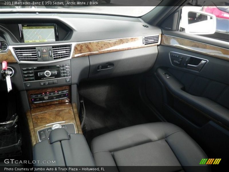 Arctic White / Black 2011 Mercedes-Benz E 350 Sedan