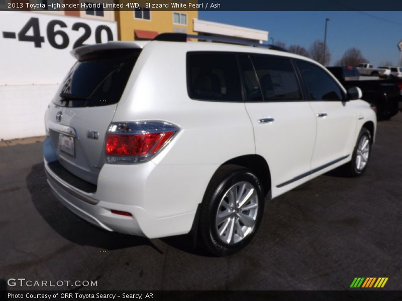 Blizzard White Pearl / Ash 2013 Toyota Highlander Hybrid Limited 4WD