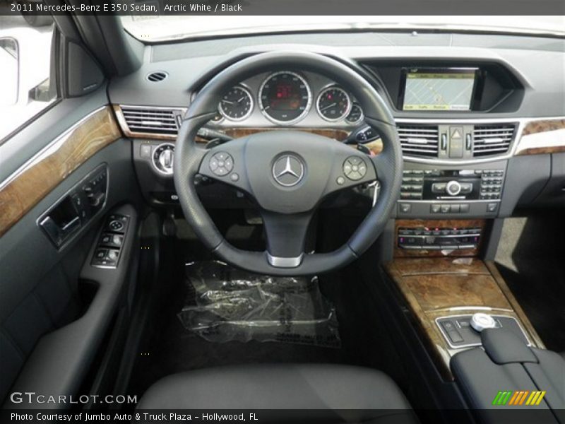 Arctic White / Black 2011 Mercedes-Benz E 350 Sedan