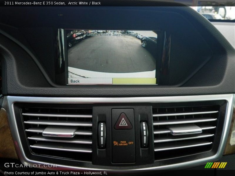 Arctic White / Black 2011 Mercedes-Benz E 350 Sedan