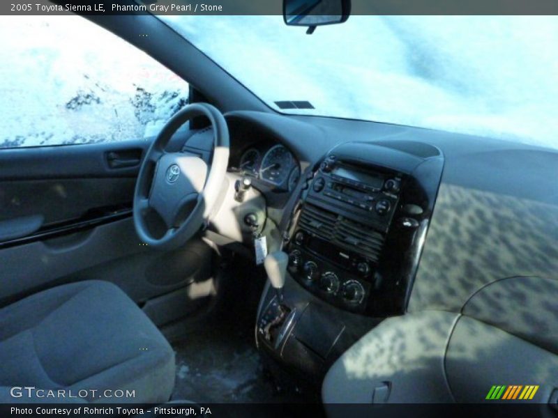 Phantom Gray Pearl / Stone 2005 Toyota Sienna LE
