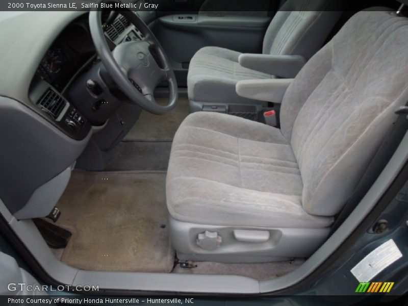 Front Seat of 2000 Sienna LE