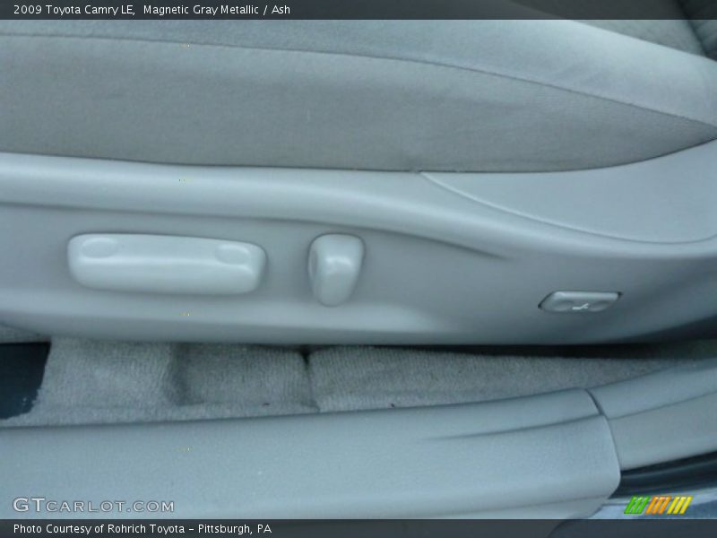 Magnetic Gray Metallic / Ash 2009 Toyota Camry LE
