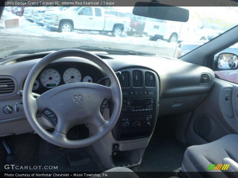 Inferno Red Pearlcoat / Taupe 2001 Dodge Grand Caravan SE