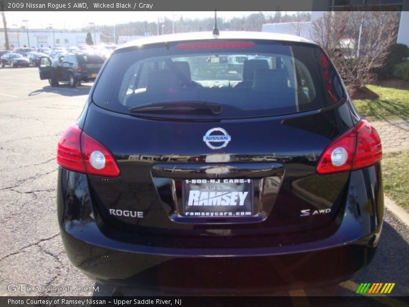 Wicked Black / Gray 2009 Nissan Rogue S AWD